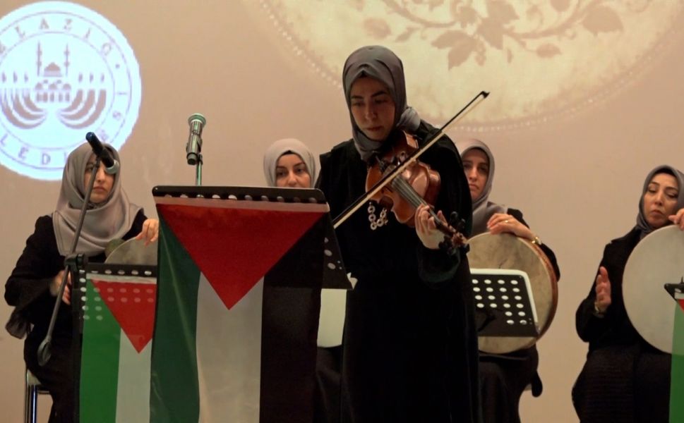 Elazığ’da Kadınlara Özel Tasavvuf Musikisi Konserine Yoğun Katılım