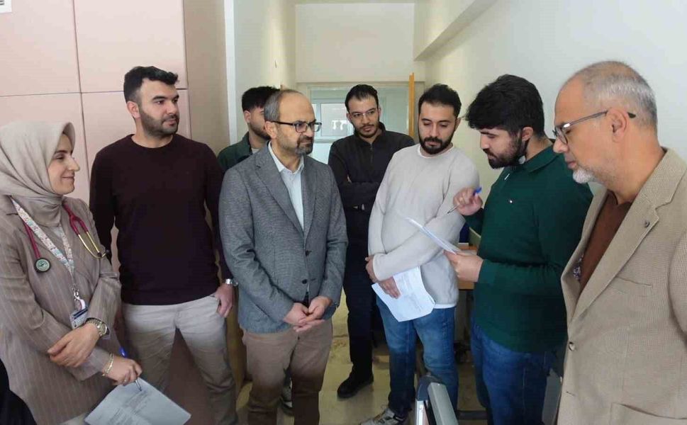 Prof. Dr. Koca: 'Raynaud Fenomeni, Romatizma Hastalıklarının Habercisi Olabiliyor'