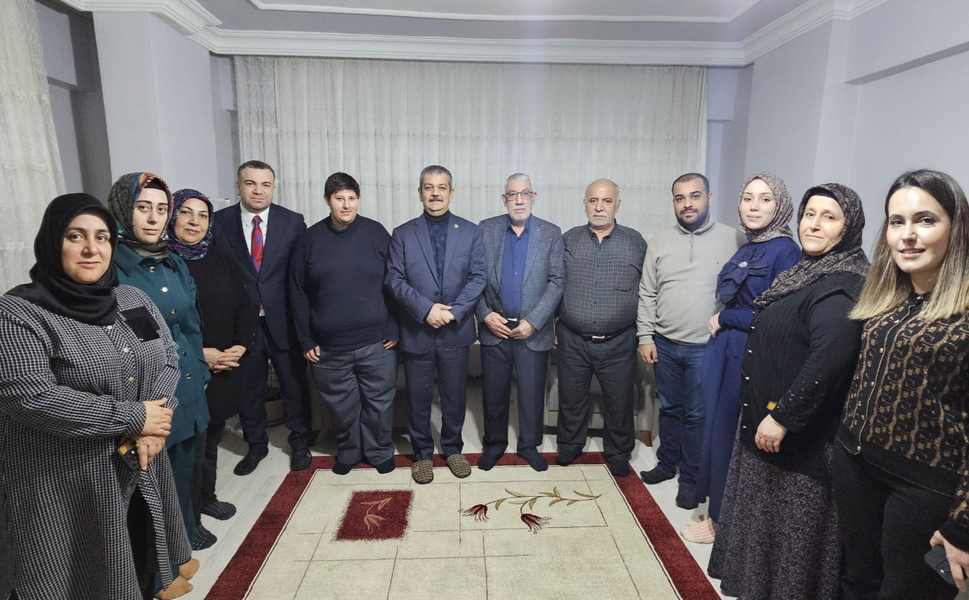 Keleş, Doğukent’te Vatandaşlarla Aynı Sofrada Buluştu