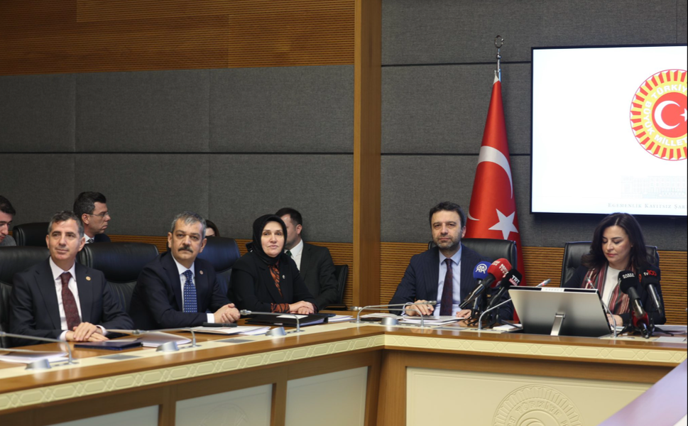 Milletvekili Keleş, Çocukların Suça Sürüklenmesini Araştıran Komisyon Toplantısına Katıldı