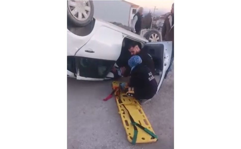 Elazığ'da Otomobil Takla Attı: 2 Yaralı