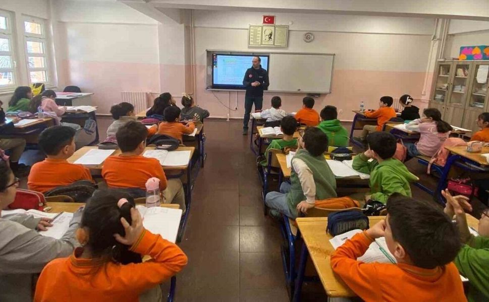 Elazığ'da Afet Farkındalık Eğitimi