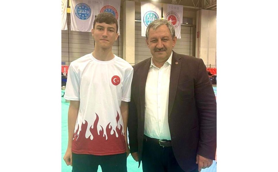 Elazığlı Kickboksçu Fatih Efe Ispartalıoğlu Dünya Kupası’nda Ringde