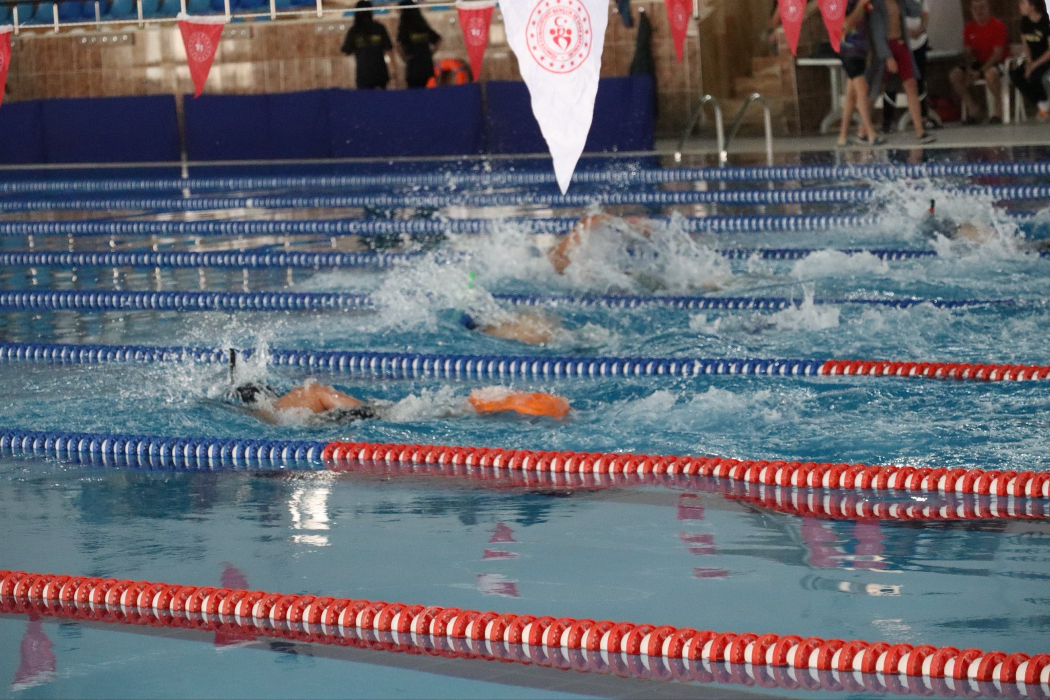 G4 P54Eh Xw A A Ef Ds-1