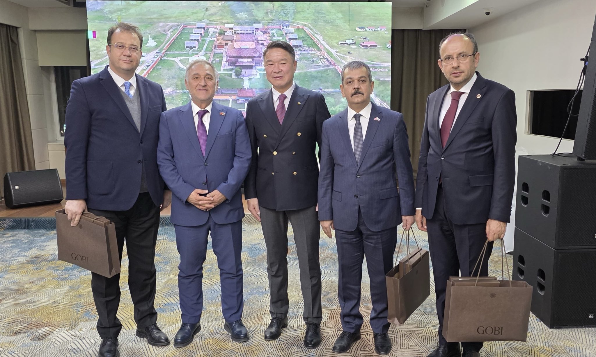 G4M E8 Z L X Q A Al Bwp