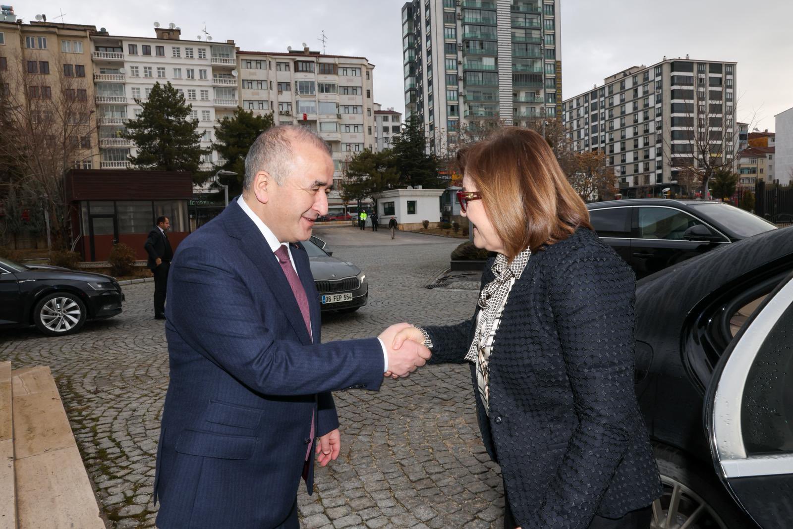 H A Nyvk0 W0 A A Z Wu N