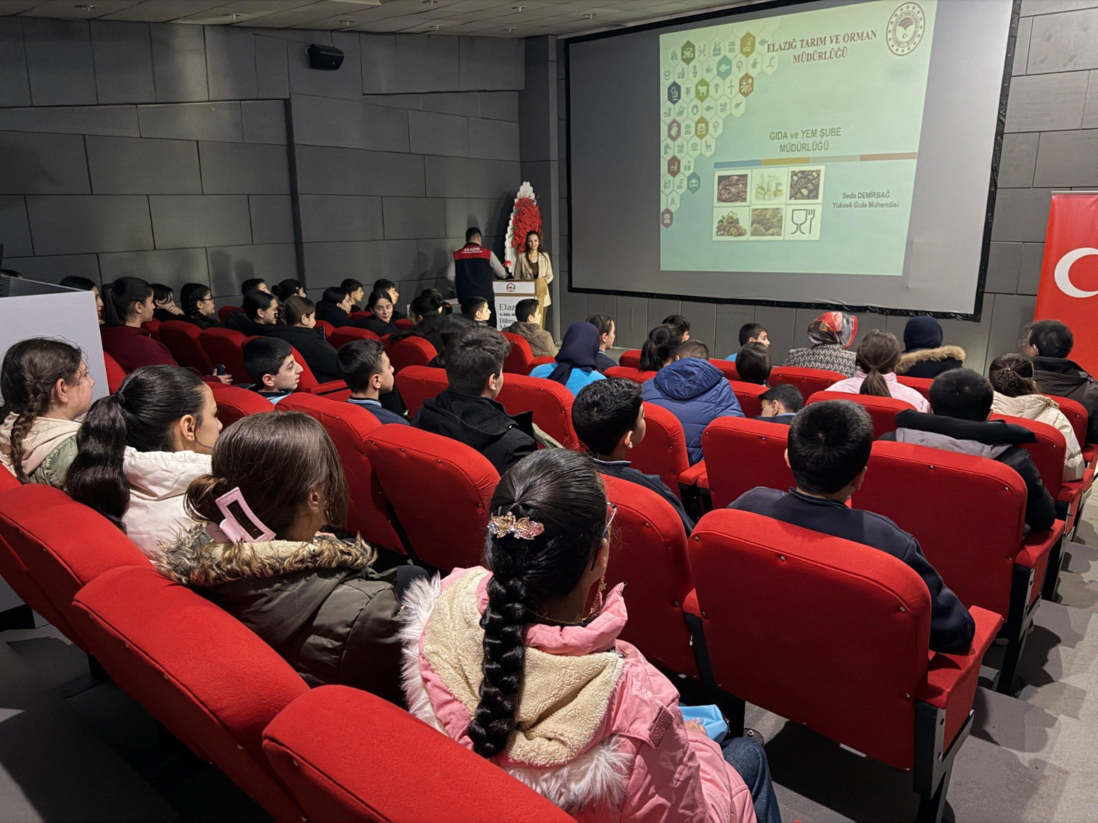 H A88 Tm X A A Emb9W