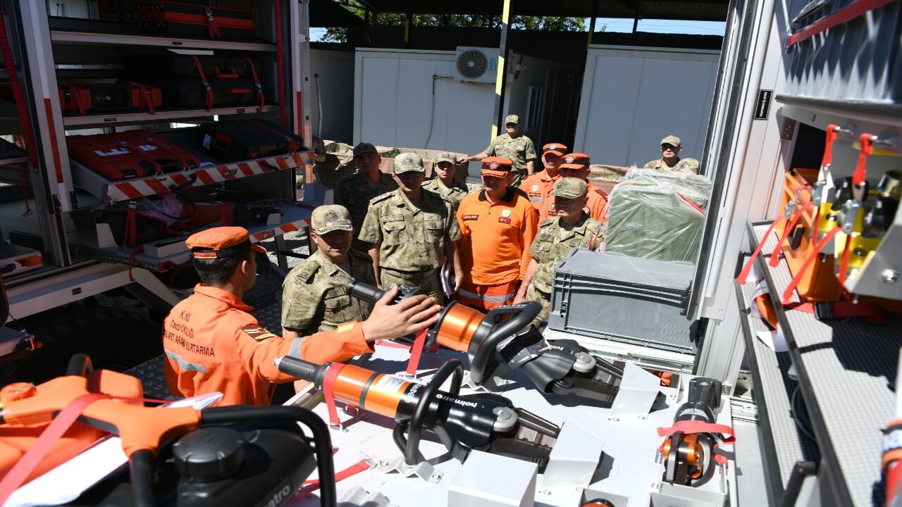Mehmetçik Deprem Tatbikatında Hazırlıklarını Test Etti