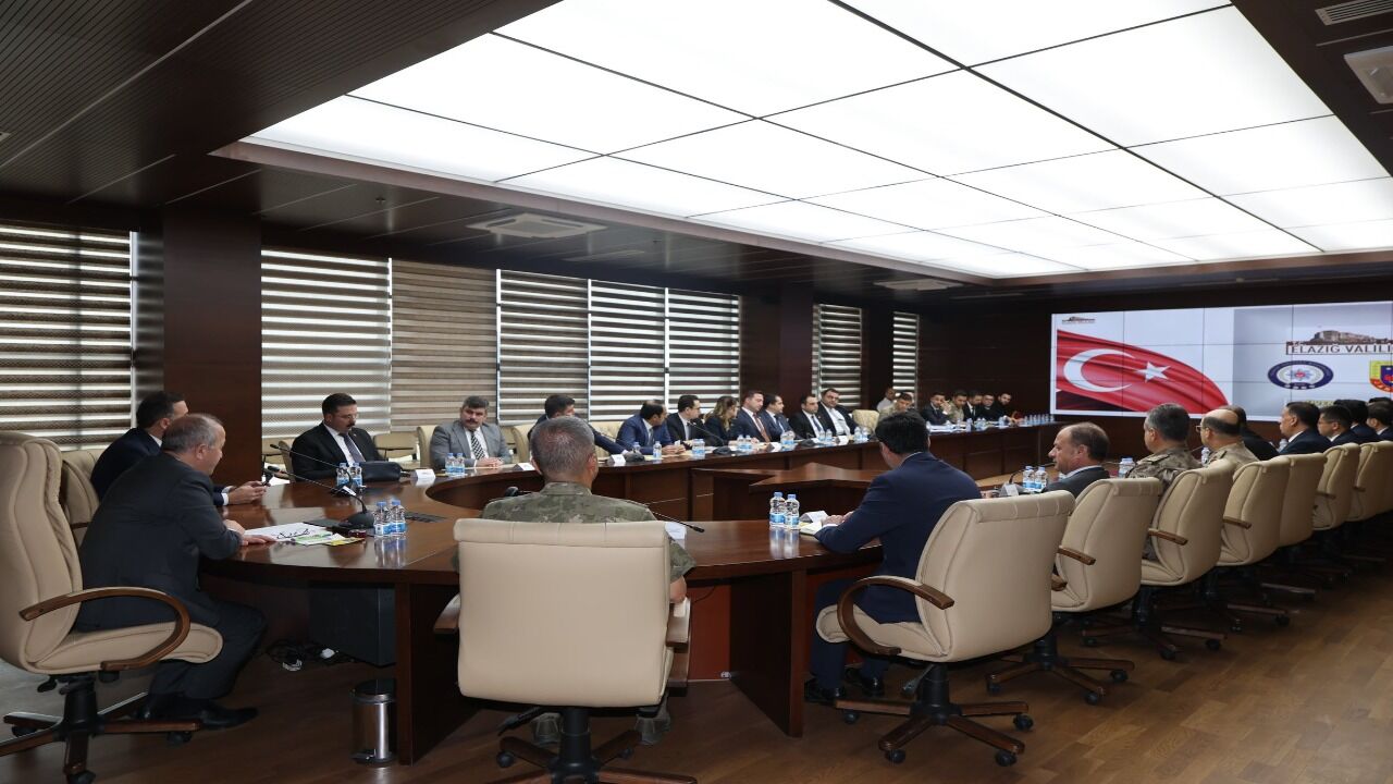 Vali Hatipoğlu Başkanlığında Güvenlik Toplantısı