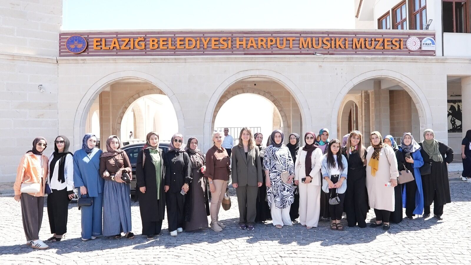 Elazığ Belediyesi Kadınları Şehrin Vizyon Projeleriyle Buluşturuyor