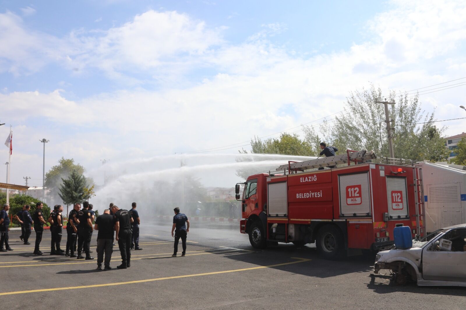 Elazığ Belediyesi ve Çevik Kuvvet Arasında İş Birliği
