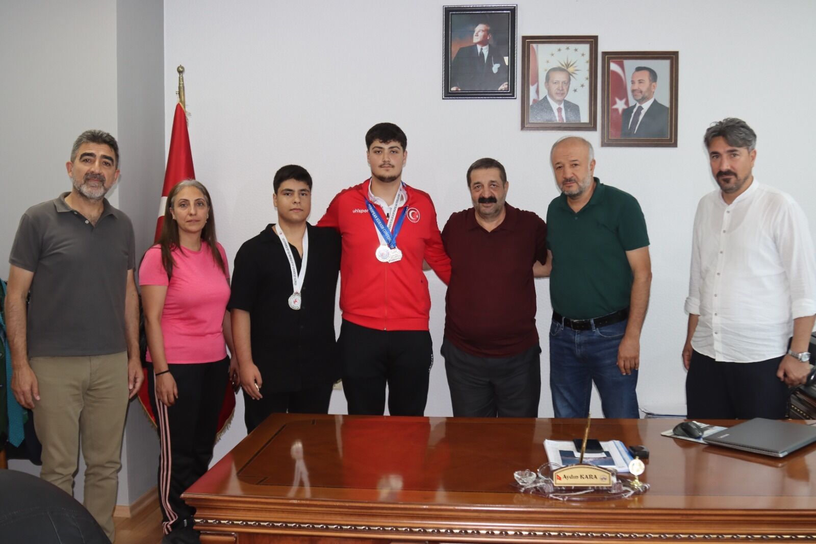 Spor,